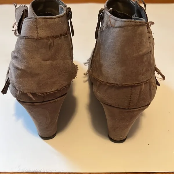 CL by Laundry Brown Wedge Boots Woman's Size 8 - Image 5