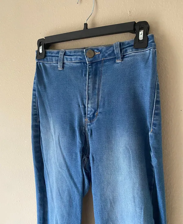 SheIn High Waisted Flared Jeans - Image 3
