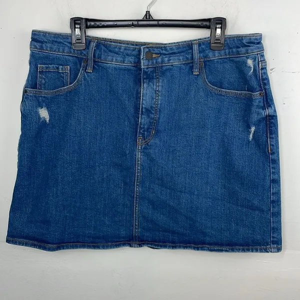 Old Navy Blue Mini Casual Denim Jean distressed skirt size 16 - Image 2