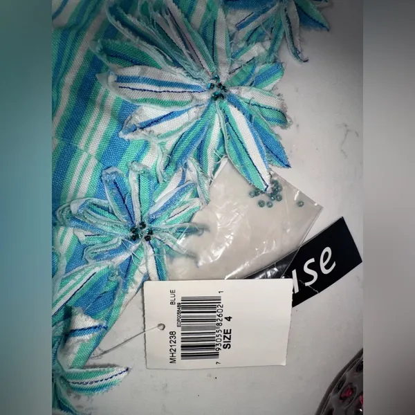 Muse Strapless Teal and White Dress with Floral Details - Image 6