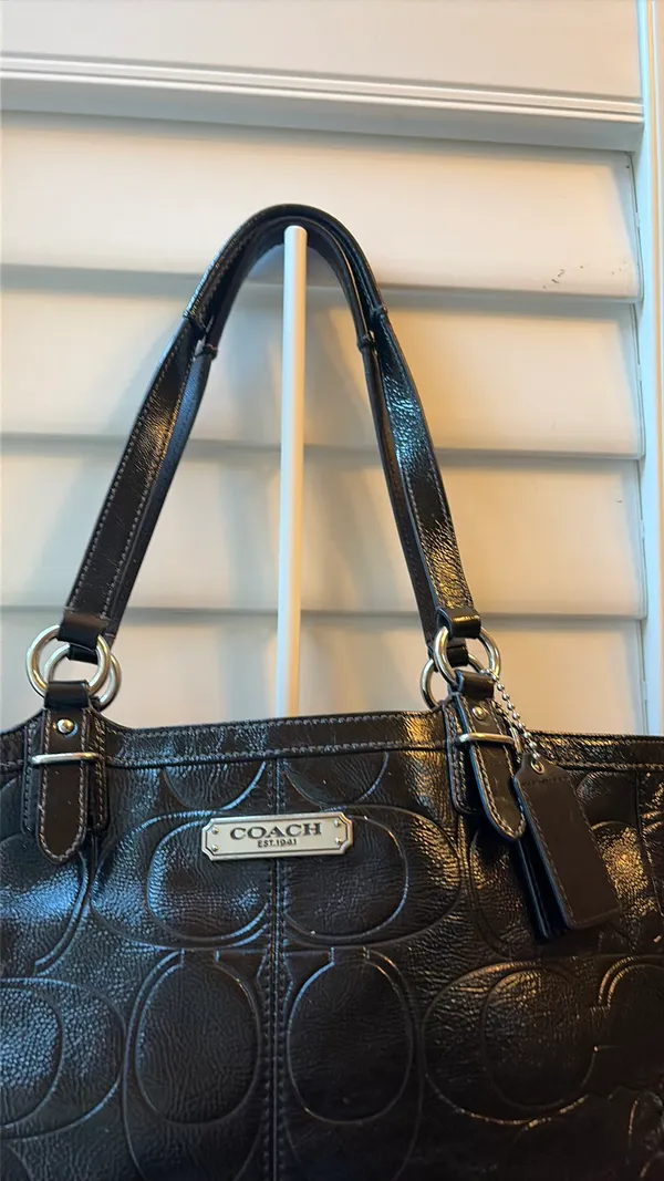 Coach Black Leather Signature Embossed Tote - Image 10