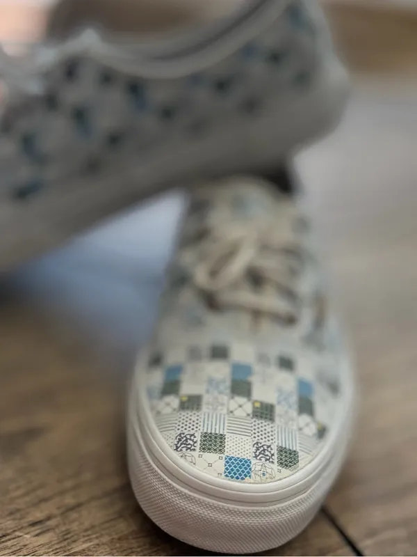 Vans unisex Tiles White Leather size 8.5 Like new condition - Image 9