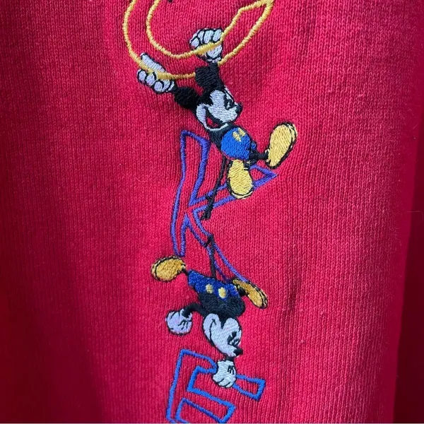 Pacific&Co Vintage 90s Mickey & Co Disney Embroidered Crewneck Sweatshirt Red L - Image 3