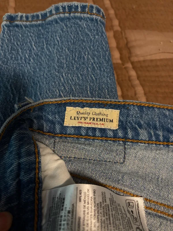 Levi’s 501 High-Rise Jeans - Image 5