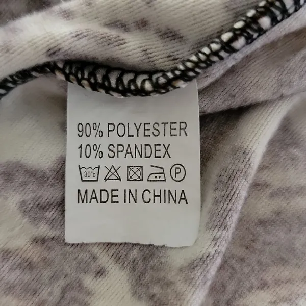 V L D Victoria Leland Design Animal Print Pajama Pants. Size L/XL - Image 3