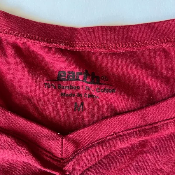 Earth bamboo/cotton blend women’s tee. Size M - Image 3