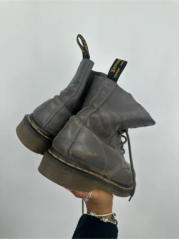 Dr Martens 1460 Gray Combat Boots Women's Size 7 Grunge - Image 5