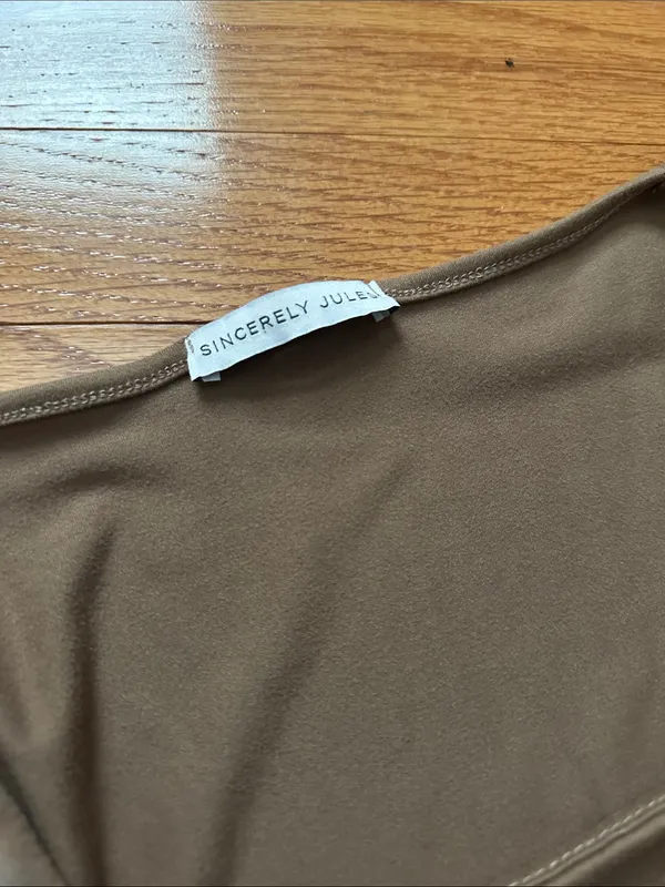 Sincerely Jules Brown Square-Neck Long Sleeve Top - Image 2