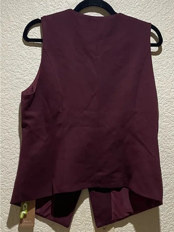 OGL NWT Sleeveless Button Front Vest in Deep Burgundy Size L - Image 2