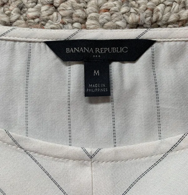 Banana Republic Top - Image 3