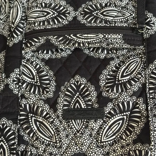 Vera Bradley Get Carried Away Tote Blanco Bouquet EUC‎ - Image 2