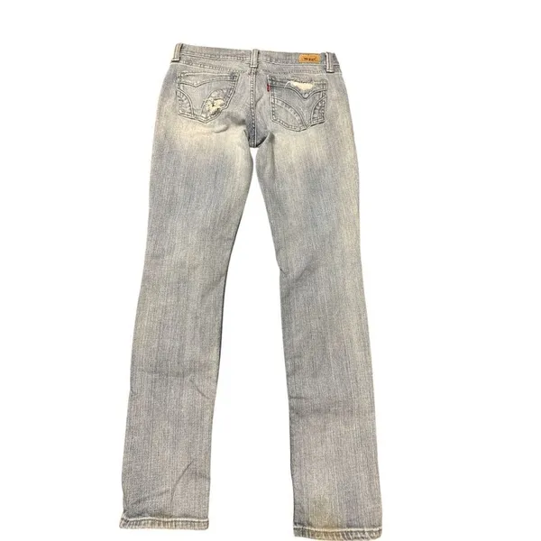 Levi’s Genuinely Crafted Low Rise Skinny Size 9 M Light Wash Blue Distressed - Image 2