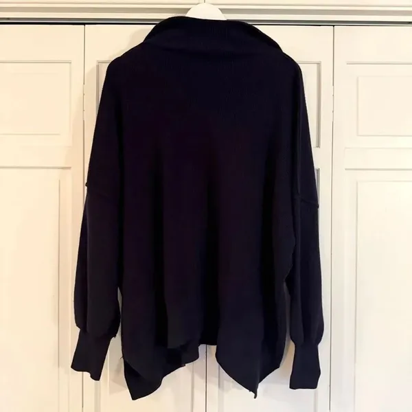 Lillusory navy quarter zip oversized sweater large - Image 5