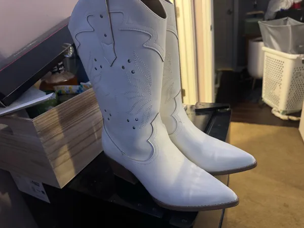 Amazon Cowgirl Boots - Image 2