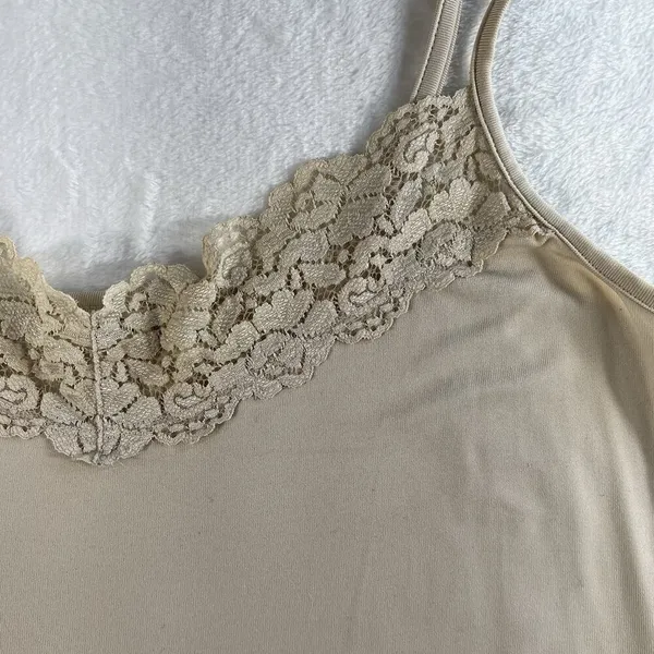 Cato Y2K Vintage Sz M Beige Cami Tank Top Lace Neck Bottom Trim Boho‎ Whimsy Coquette - Image 3