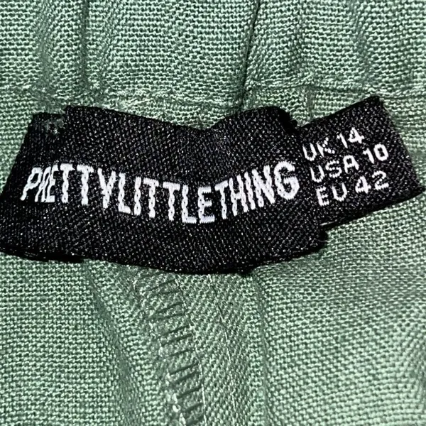 PrettyLittleThing Women Khaki Woven Pocket Front Drawstring‎ Shorts Green 10 - Image 9