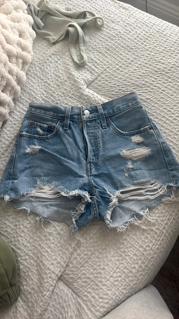 Levis jean shorts  - Image 2