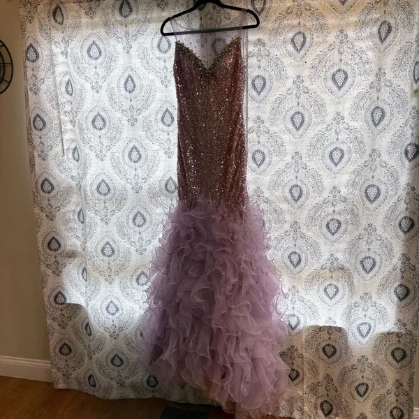 Mac Duggal Lavender Blingy‎ Ruffle Hem Prom Dress Size 6 - Image 2