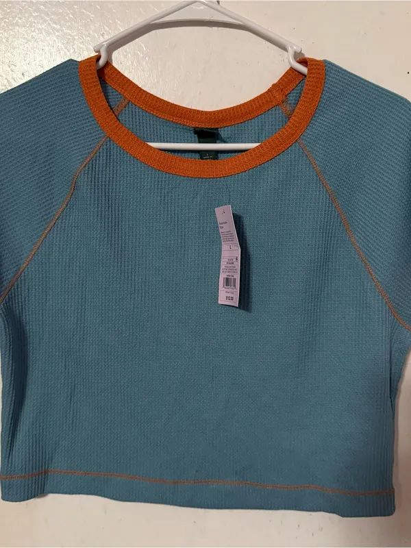 Target Blue Crop Top with Orange Trim - Image 2