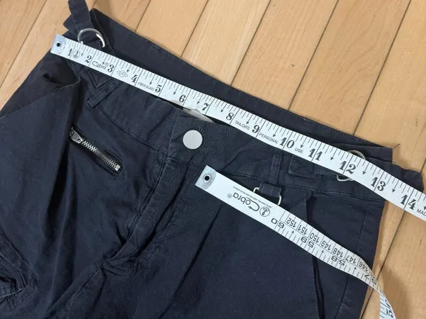 PACSUN black utility cargo pants multiple button pockets, zipper accents Size XS - Image 5