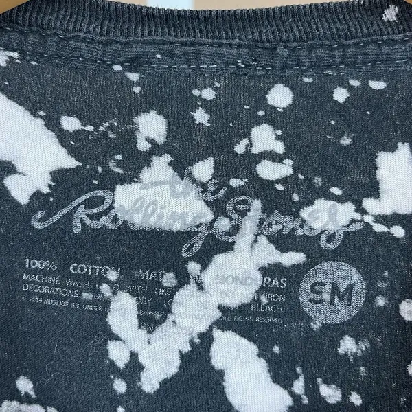 The Rolling Stones Size Small Graphic Band Tee Music Rock Bleach Dye Paint - Image 4