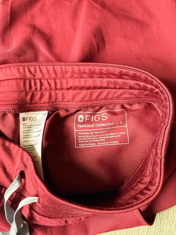 FIGS Jogger Scrub Pants - Image 3