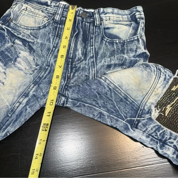 Encrypted Distressed‎ Blue Jeans Size 12 - Image 8
