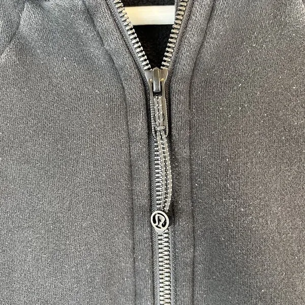 Lululemon Size 6 Scuba Hoodie Light Cotton Fleece Classic Fit Embroidered Logo‎ - Image 5