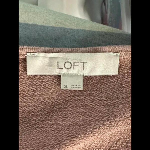 LOFT mauve cotton lace overlay fleece top Size XL - Image 5