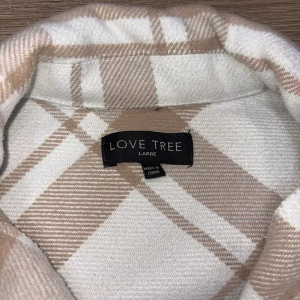 Love Tree Boutique Women's Plaid Button Up Jacket Size Large - Image 3