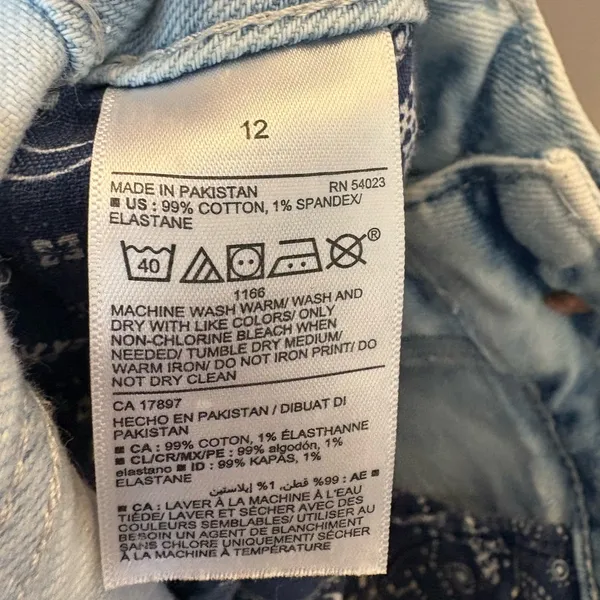 Old Navy O.G High Waist Exposed Pocket Cut Off Jean Shorts 3” inseam Size 12 - Image 8