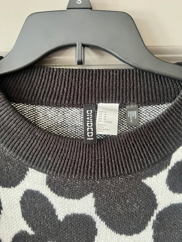 H&M Sweater - Image 2
