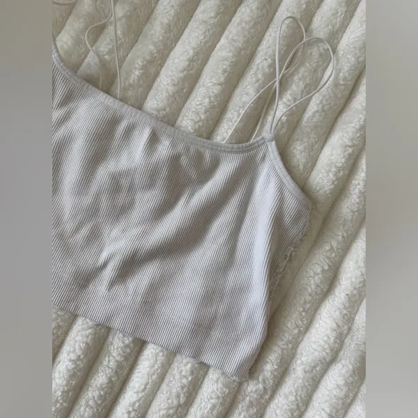 Gilly Hicks Ribbed Spaghetti Strap Crop Top - White - Image 2