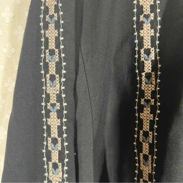 Garnet Hill NWT Black Embroidered Long Sleeve Tie Waist‎ Dress - Image 2