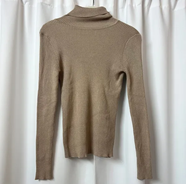 Ambiance Apparel NWOT Neutral Light Brown Ribbed Turtleneck Sweater - Image 3