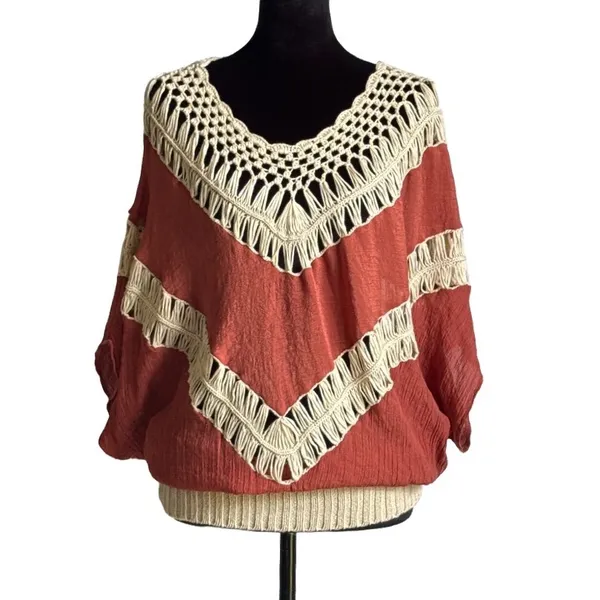 Umgee Rust Crochet‎ Fringe Batwing Top Boho V-Neck Lightweight Blouse Small - Image 2