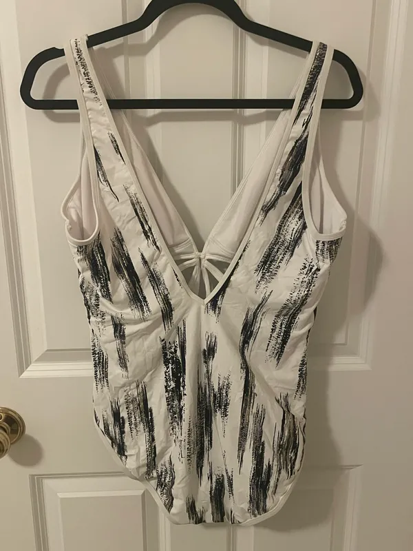 One Piece Ambrielle Swimsuit - Image 4