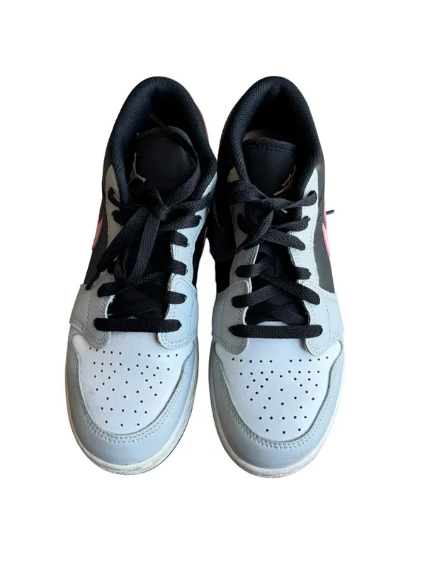 Nike Air Jordan 1 Low GS “Light Iron Ore Arctic Punch” – Size 5Y - Image 2