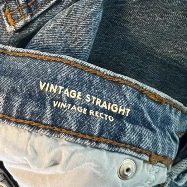 Universal Threads Women's Size‎ 2 Distressed Blue Vintage Straight Jeans - Image 2