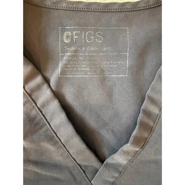 FIGS Technical Collection Gray Scrub Top - Women's Healthcare Apparel‎ - Image 2