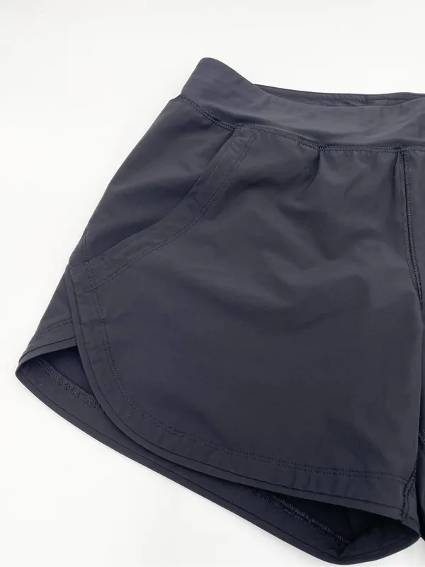 Lands' End Women's Comfort Waist 5" Swim Shorts with Panty Size 6 Petite Black - Image 4
