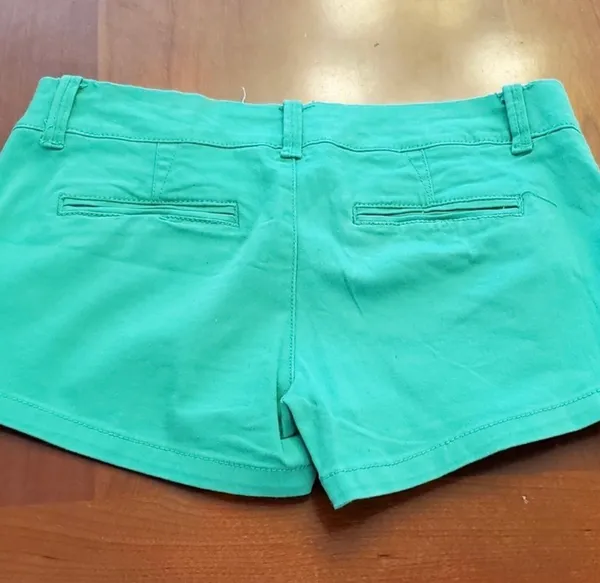 California & company are a size 28/6. - Image 4
