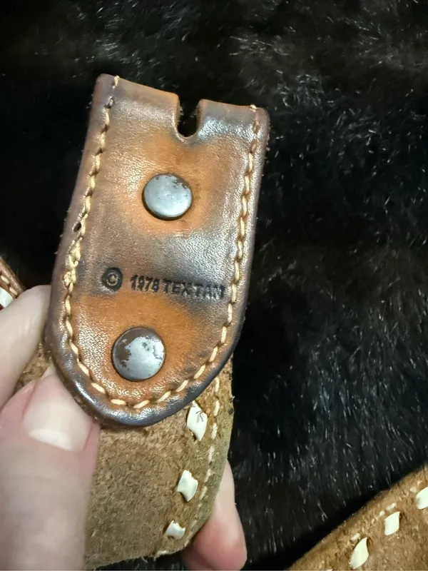Vintage Tooled Cowhide Belt Tex tan 34” Floral Tan Gold Leather fall acorn leave - Image 2