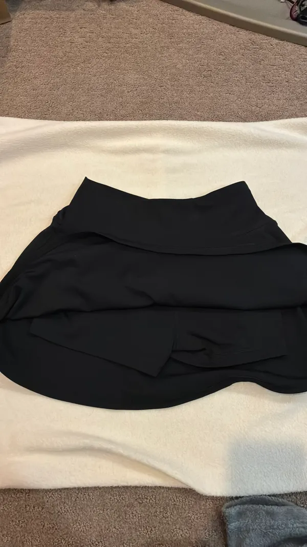90 Degrees by Reflex red + black active skort - Image 4