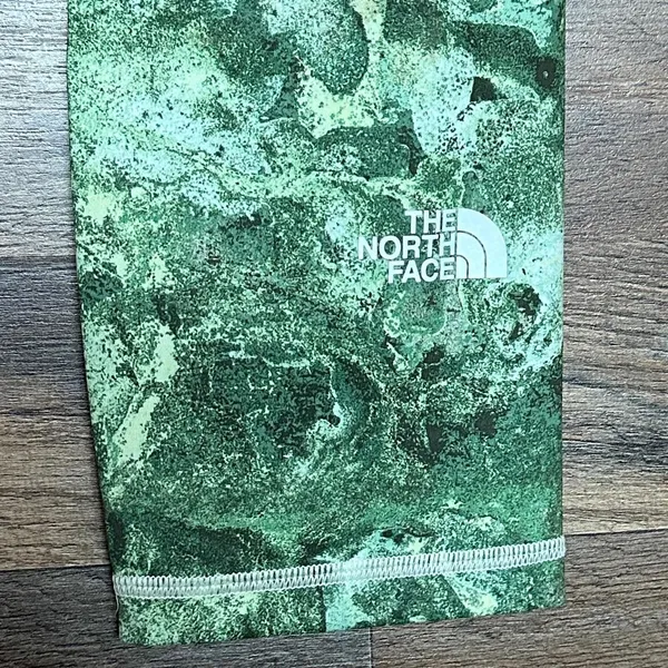 THE NORTH FACE Elevation 7/8 Lime Cream Leggings Womens Small - Image 5