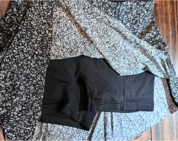 Lululemon Lost In Pace Skirt (Tall) (15") - Image 8