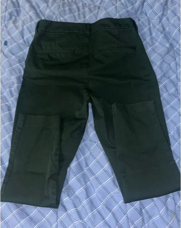 Old Navy Skinny Pixie Pants - Image 6