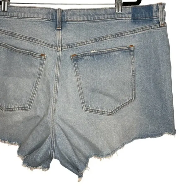 Abercrombie & Fitch 90s Relaxed Cutoff Denim Shorts Size 36/ 22 - Image 5