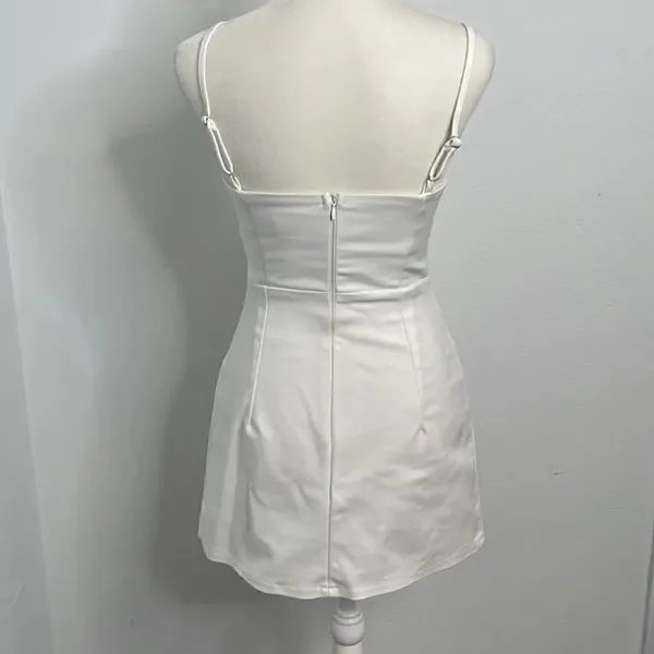 Polly cocktail dress. White. Size 6. Homecoming. Prom. Wedding. - Image 3