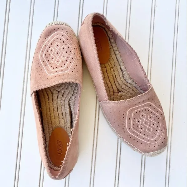 UGG Poppy Espadrille Flats Size 10‎ Pink Suede Perforated Scalloped 1100981 - Image 2